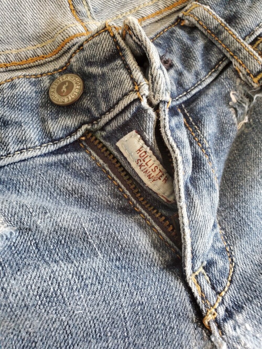 Hollister Jeans - Picture 8 of 16